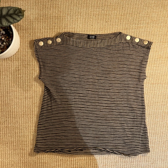 Striped Black and Grey shortsleeved JONES New York top - Picture 1 of 4